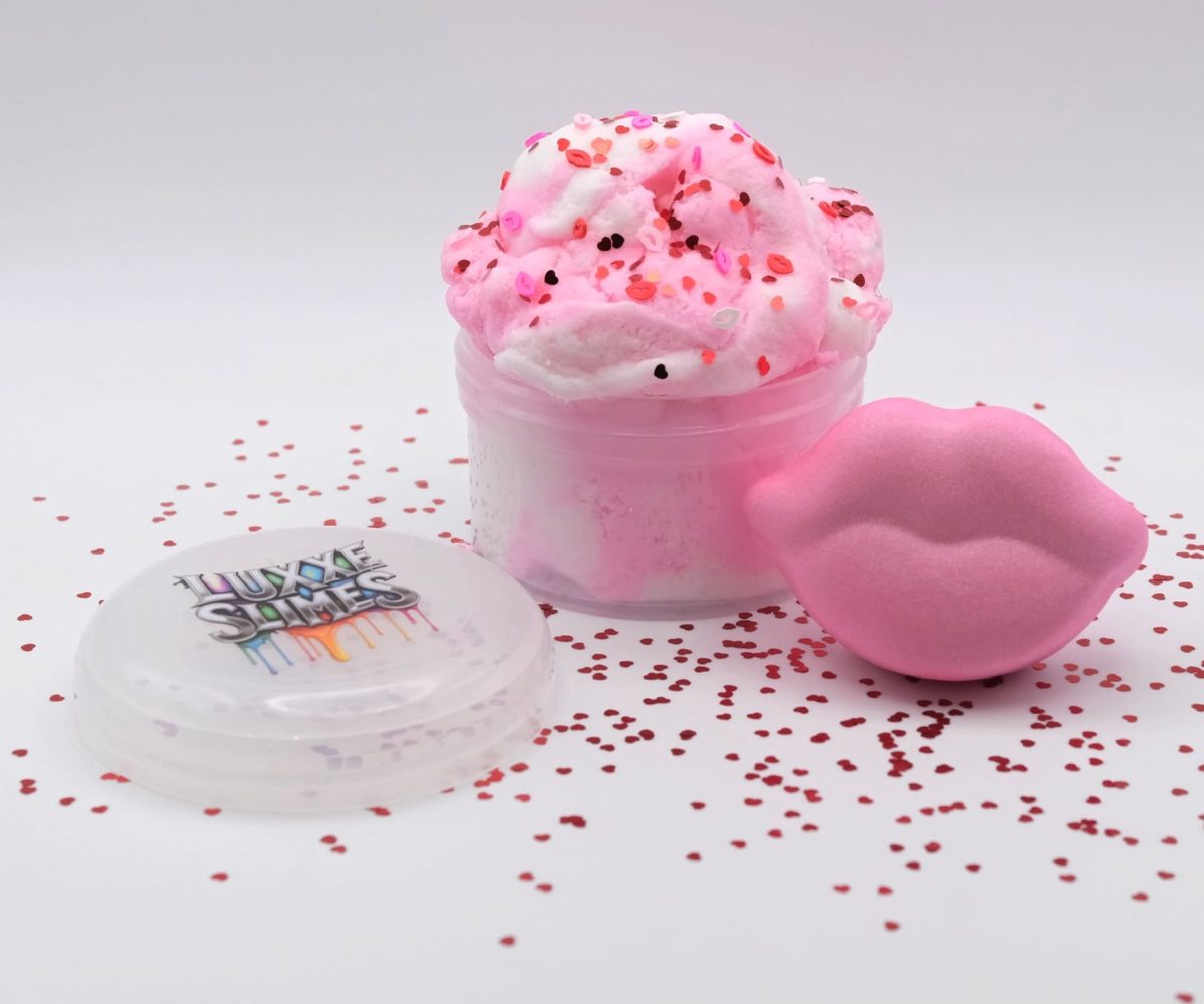 New Year's Kiss - Image 3